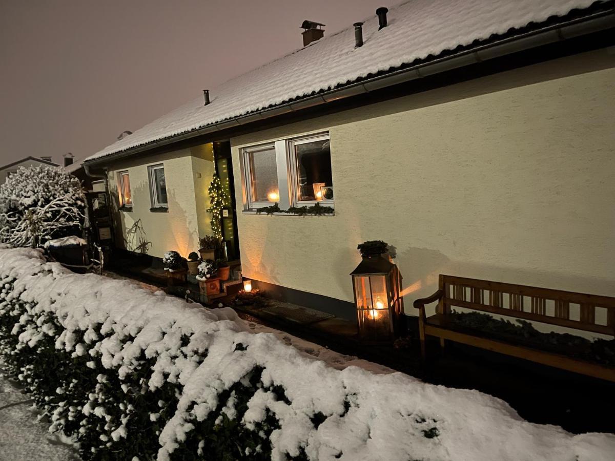 Appartement Region Esslingen - Naehe Messe - Flughafen - Stuttgart - Wohnen Und Arbeiten Auf Zeit In 120M2 Wohlfuehlatmosphaere - Ab 3 Uebernachtungen - Geeignet Fuer 4 Pers Incl Kinder - Beistellbett Moeglich - Kinder Und Tiere Willkommen - Garage F Altbach Экстерьер фото