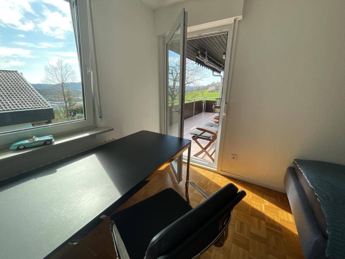 Appartement Region Esslingen - Naehe Messe - Flughafen - Stuttgart - Wohnen Und Arbeiten Auf Zeit In 120M2 Wohlfuehlatmosphaere - Ab 3 Uebernachtungen - Geeignet Fuer 4 Pers Incl Kinder - Beistellbett Moeglich - Kinder Und Tiere Willkommen - Garage F Altbach Экстерьер фото