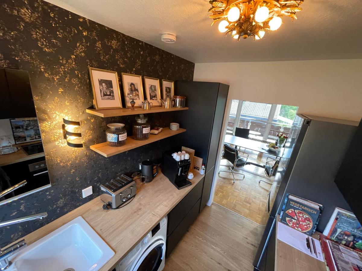 Appartement Region Esslingen - Naehe Messe - Flughafen - Stuttgart - Wohnen Und Arbeiten Auf Zeit In 120M2 Wohlfuehlatmosphaere - Ab 3 Uebernachtungen - Geeignet Fuer 4 Pers Incl Kinder - Beistellbett Moeglich - Kinder Und Tiere Willkommen - Garage F Altbach Экстерьер фото