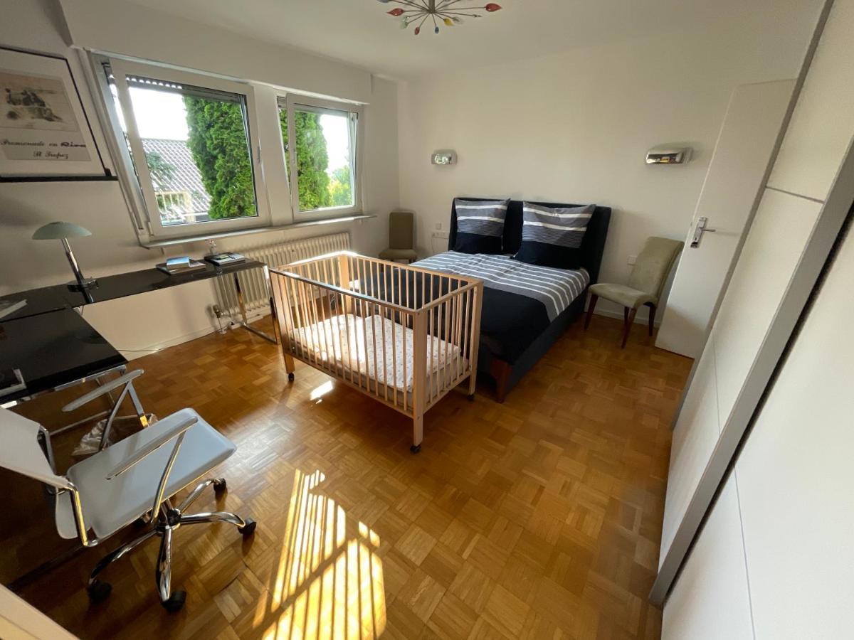 Appartement Region Esslingen - Naehe Messe - Flughafen - Stuttgart - Wohnen Und Arbeiten Auf Zeit In 120M2 Wohlfuehlatmosphaere - Ab 3 Uebernachtungen - Geeignet Fuer 4 Pers Incl Kinder - Beistellbett Moeglich - Kinder Und Tiere Willkommen - Garage F Altbach Экстерьер фото