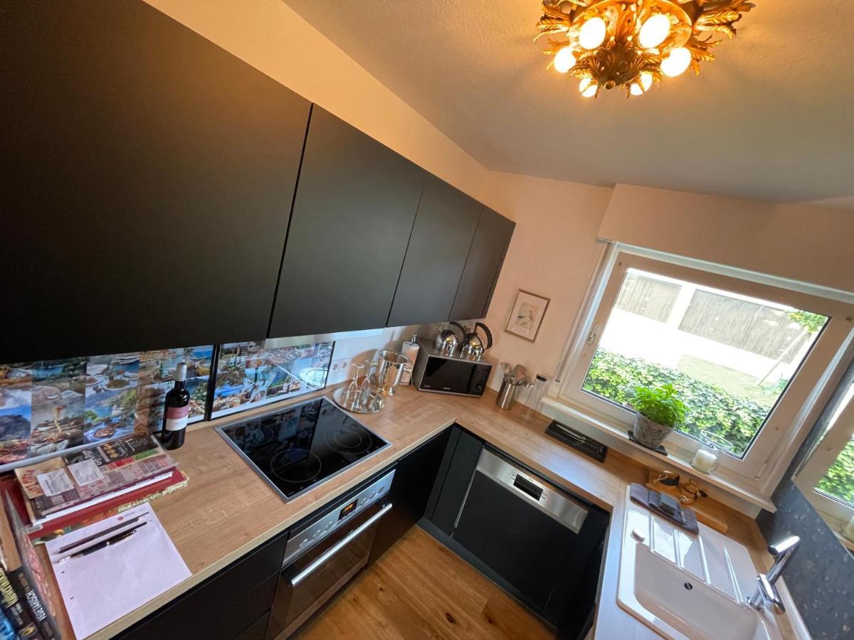 Appartement Region Esslingen - Naehe Messe - Flughafen - Stuttgart - Wohnen Und Arbeiten Auf Zeit In 120M2 Wohlfuehlatmosphaere - Ab 3 Uebernachtungen - Geeignet Fuer 4 Pers Incl Kinder - Beistellbett Moeglich - Kinder Und Tiere Willkommen - Garage F Altbach Экстерьер фото